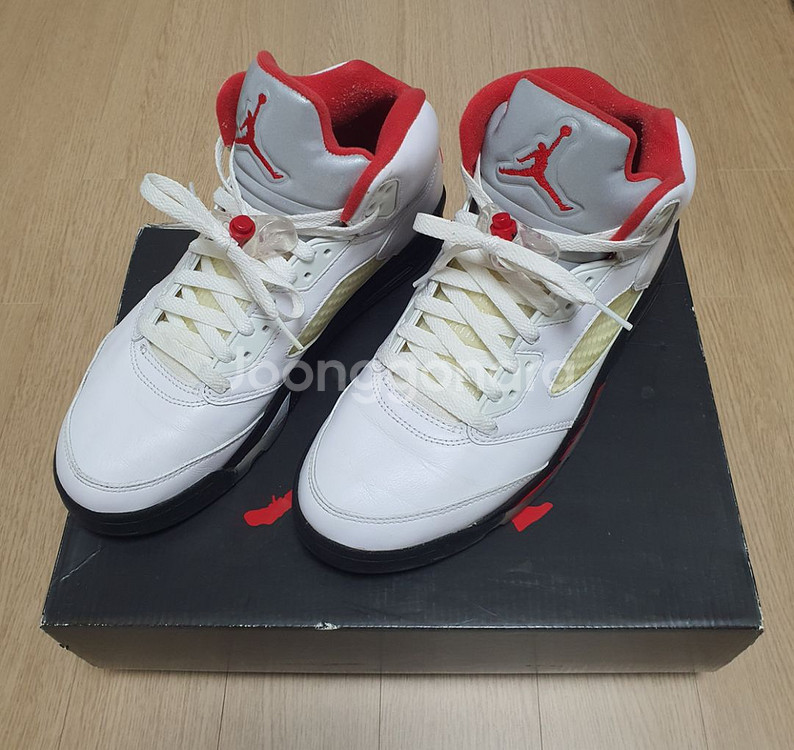 조던5 파레 실버텅 서태웅 270사이즈 중고 16만원--0