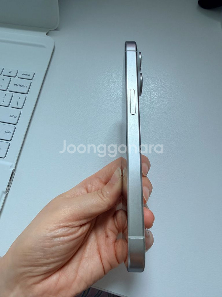 아이폰 15 프로 256gb 화이트--3