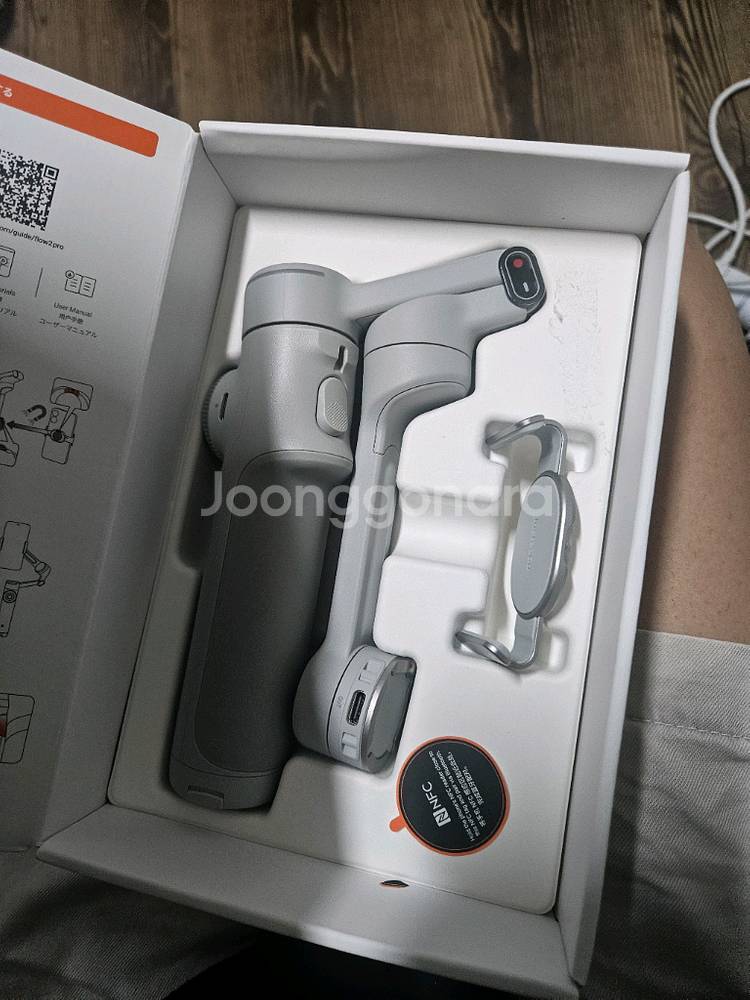 인스타360 flow 2 pro 팝니다--1