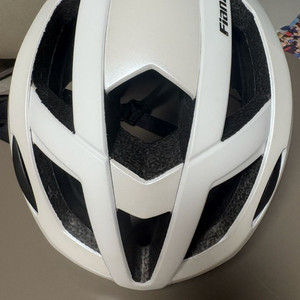 카머 피엔자 헬멧 화이트 오로라 아시안핏 s-m