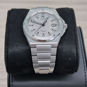 IWC 인제니어 티타늄