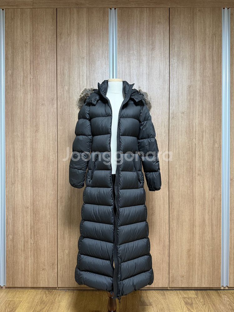 몽클레어 허드슨 여성 롱패딩 (블랙)--1