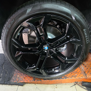 X5 출고타이어 피렐리 피제로