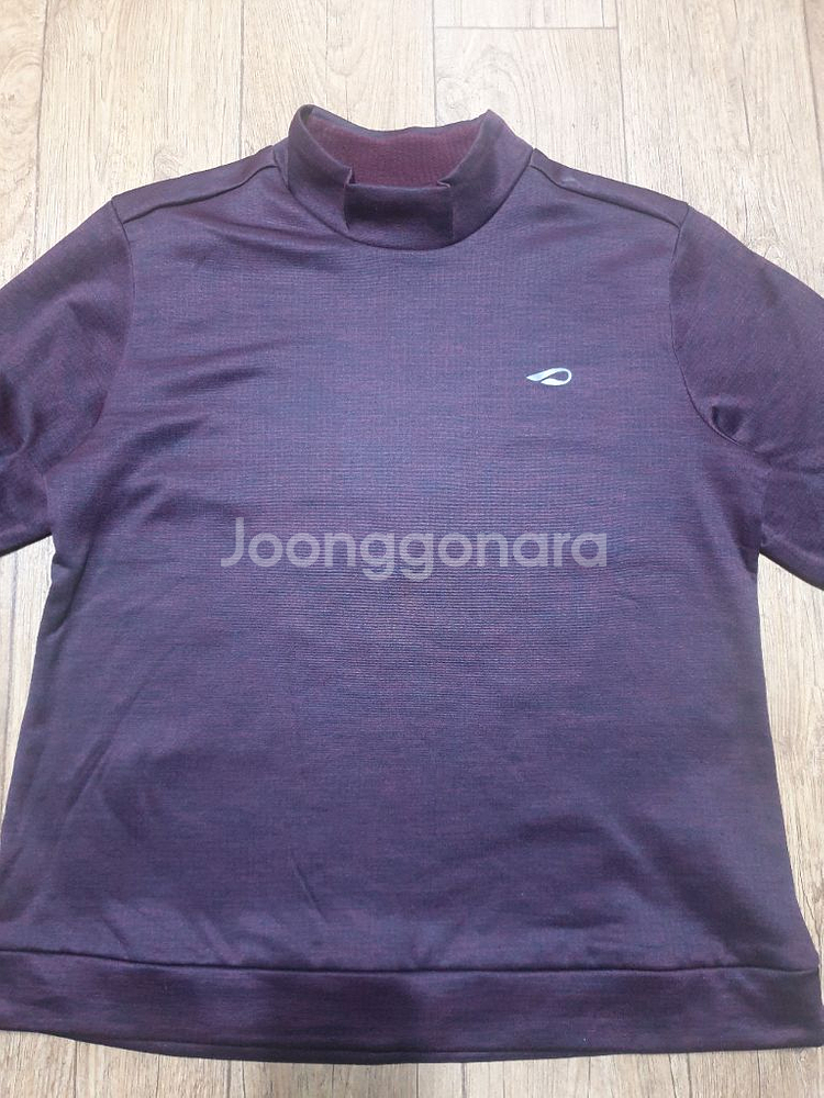 프로스펙스 반목티 100 사이즈입니다--0