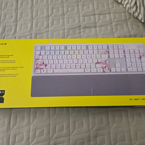 커세어 K70 SE 키보드 팝니다.