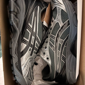 아식스 언어펙티드 젤카야노 실버문