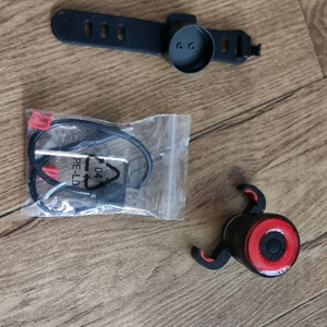 락브로스 r5 후미등