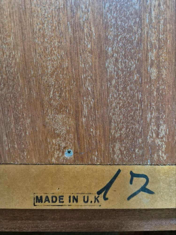 영국 엔틱 유리선반 조명 장식장 이미지