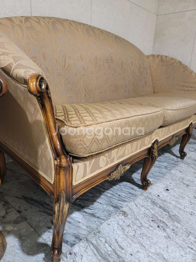 이태리 엔틱 3인소파+1인소파세트--3