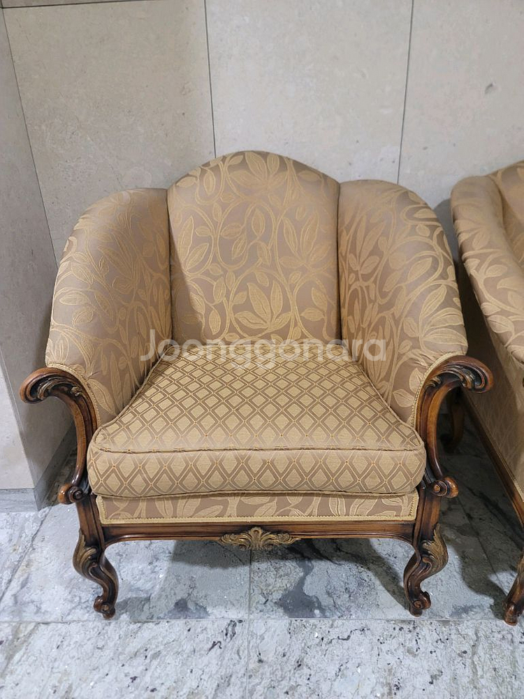 이태리 엔틱 3인소파+1인소파세트--2