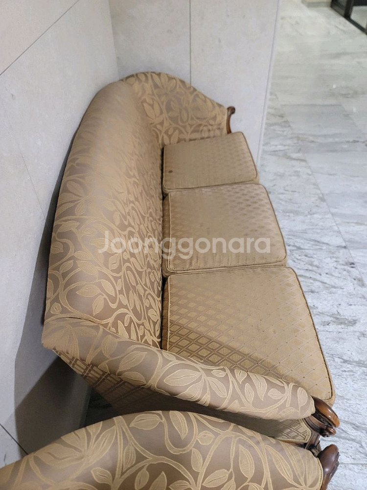 이태리 엔틱 3인소파+1인소파세트--4