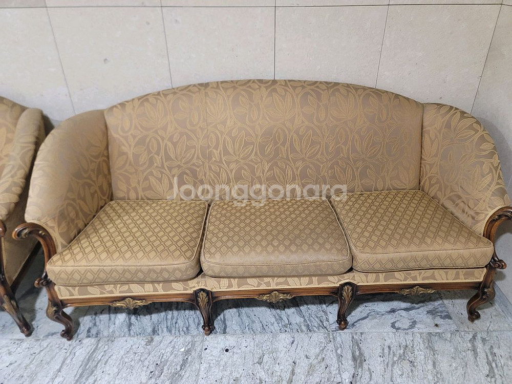 이태리 엔틱 3인소파+1인소파세트--8