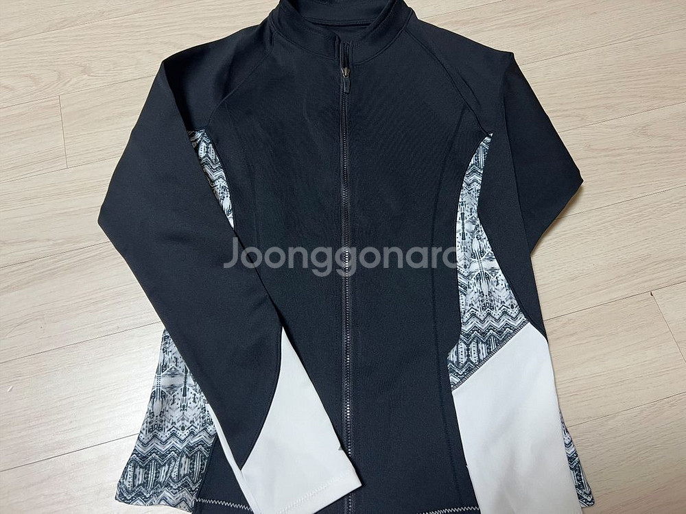 아레나 래시가드--0