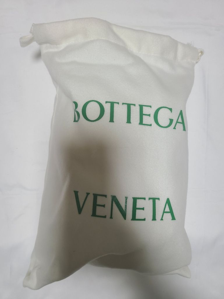 보테가베네타 미니 레더 카세트백 화이트--9