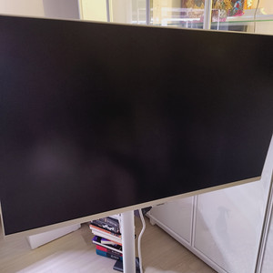 삼성 M7 32인치 스마트모니터 및 거치대