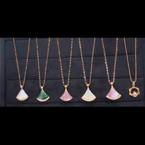 18k다이아불스탈목걸이=새상품=주문10일