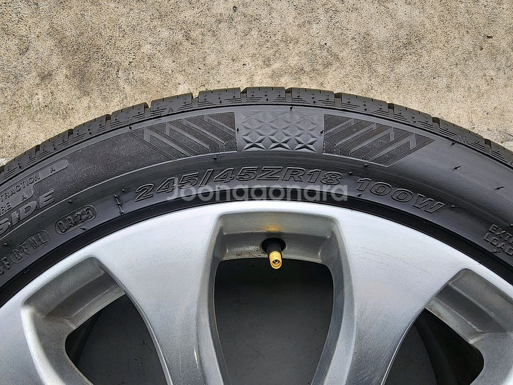 벤츠 W213 E클래스 익스클루시브 18인치 휠타이어--7