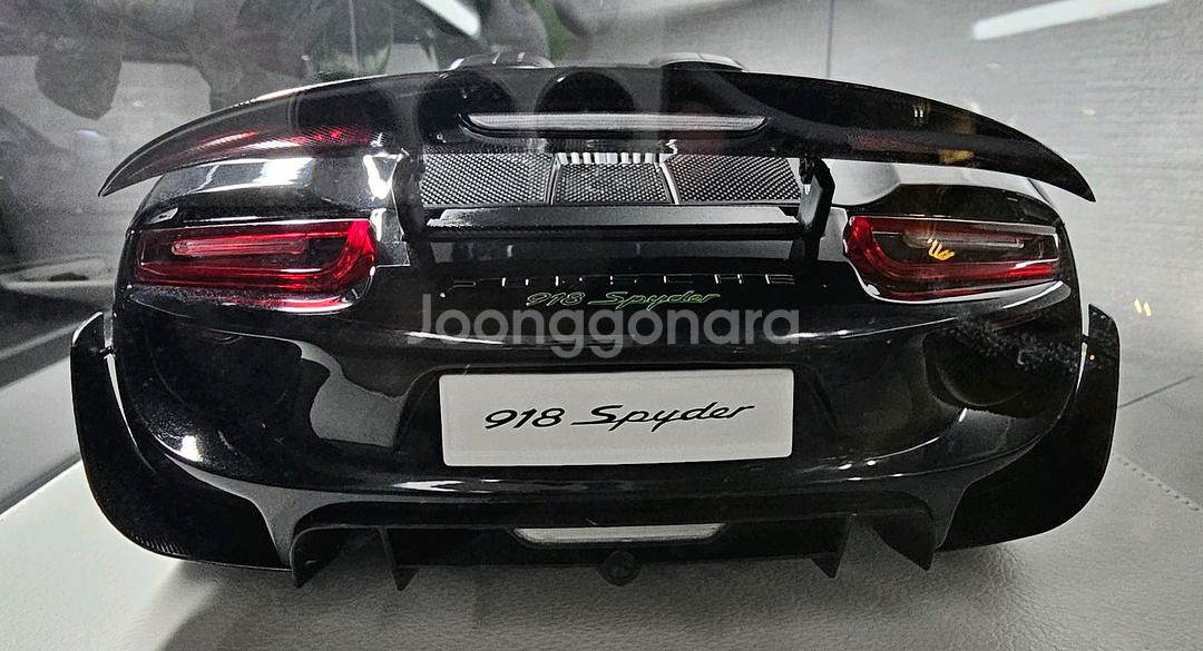 1:12 다이캐스트 오토아트 918 스파이더 블랙--3