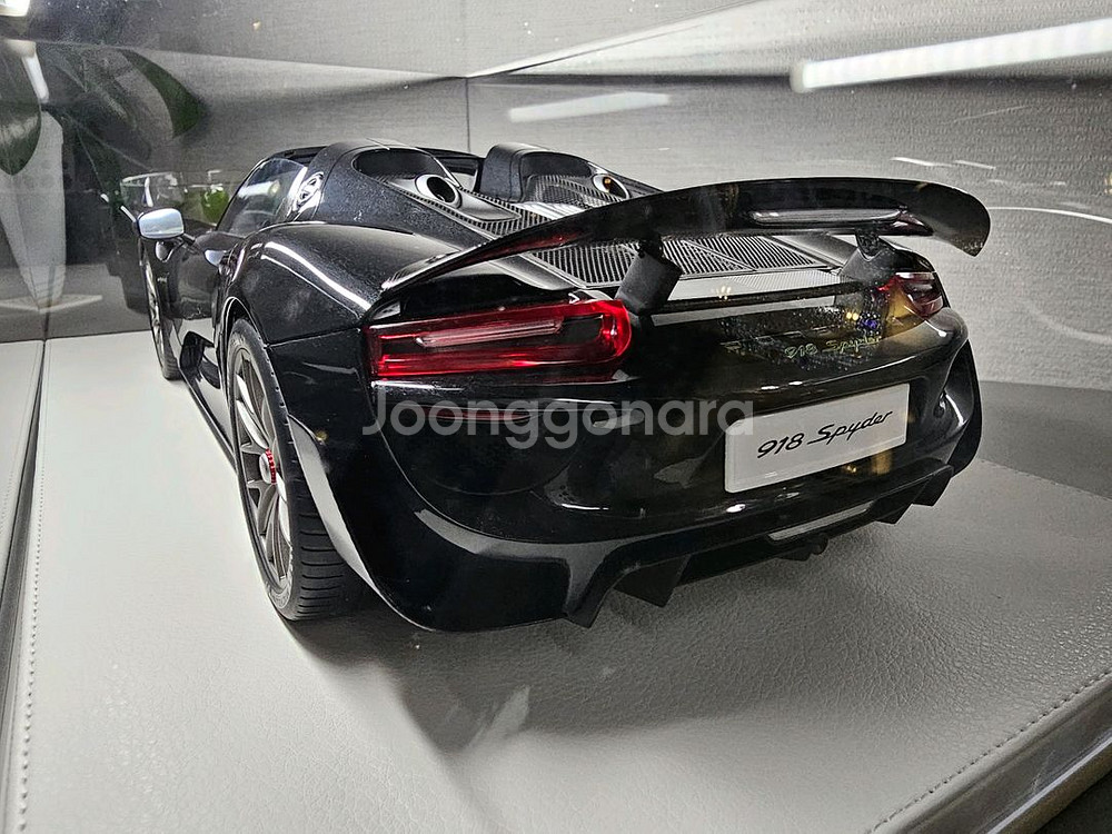 1:12 다이캐스트 오토아트 918 스파이더 블랙--4
