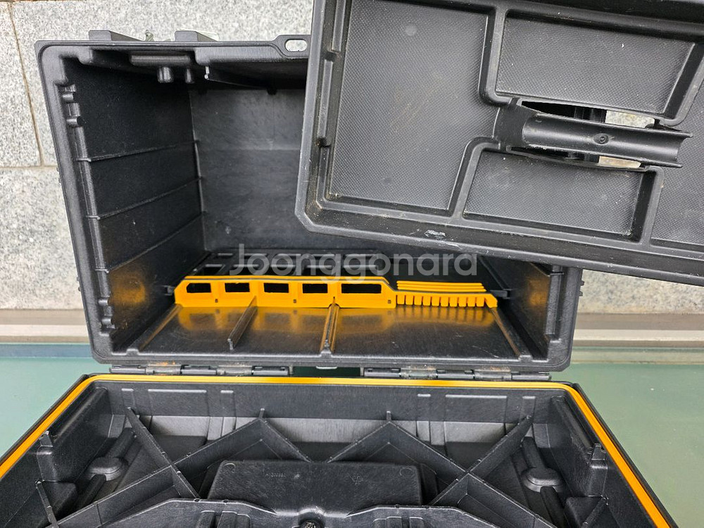 디월트 터프 DS400공구함--4