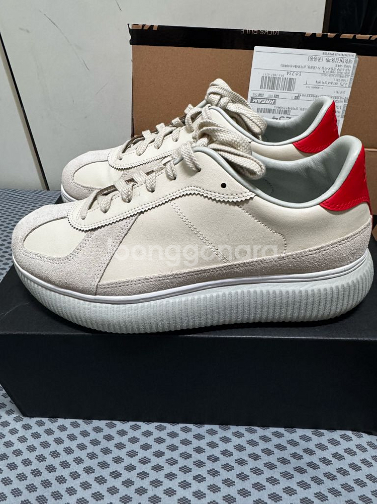 오니츠카타이거 델리시티 270--0