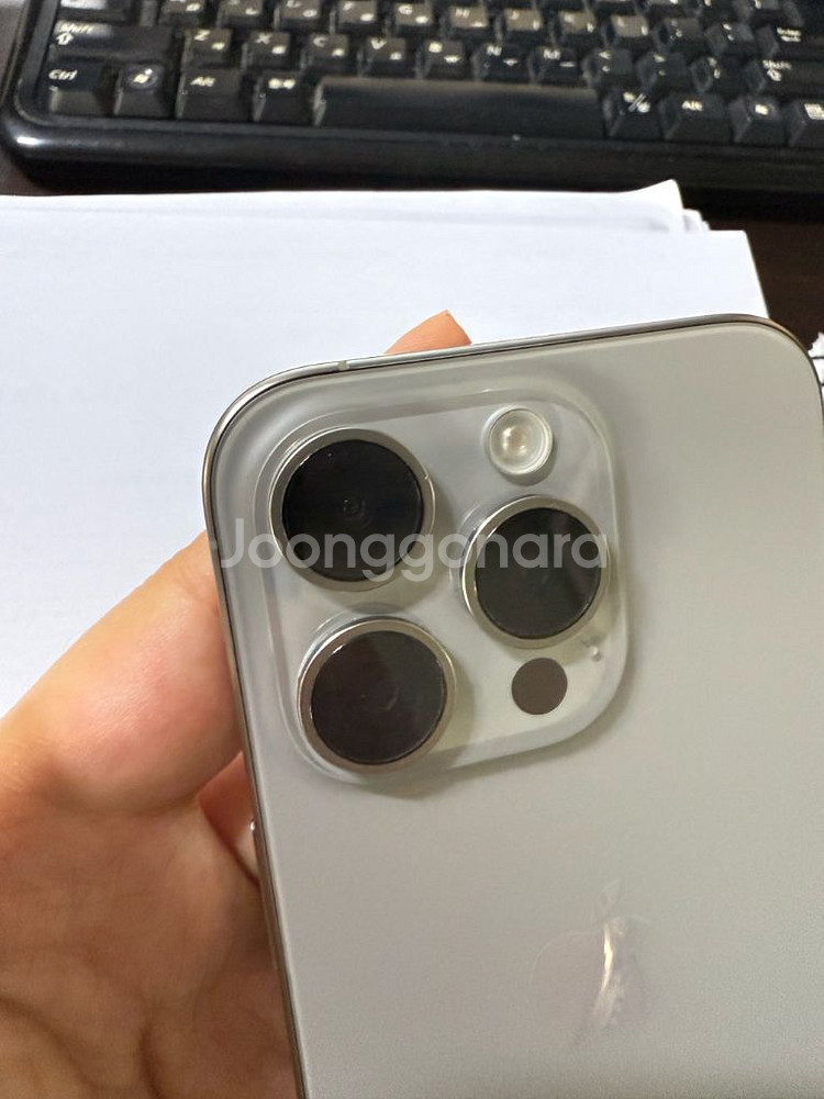 아이폰15 프로 실버--3