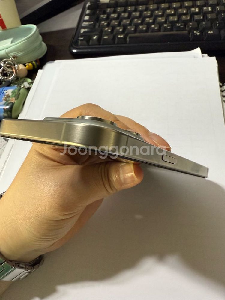 아이폰15 프로 실버--4