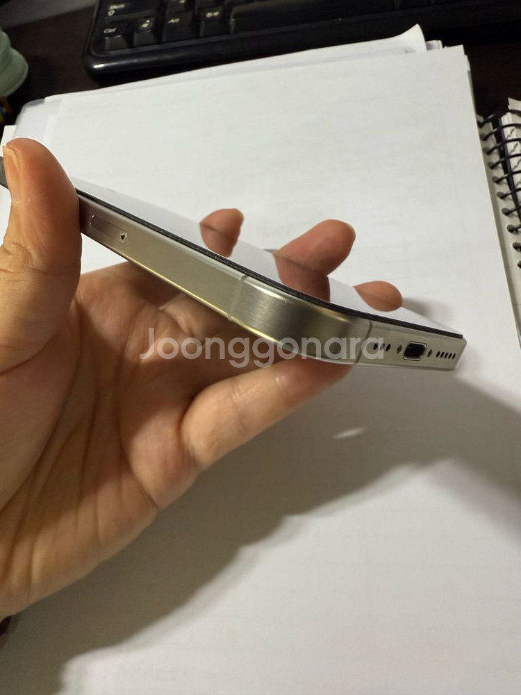 아이폰15 프로 실버--6