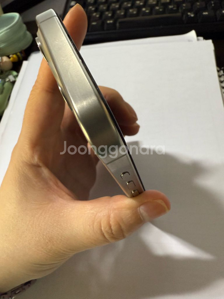 아이폰15 프로 실버--7