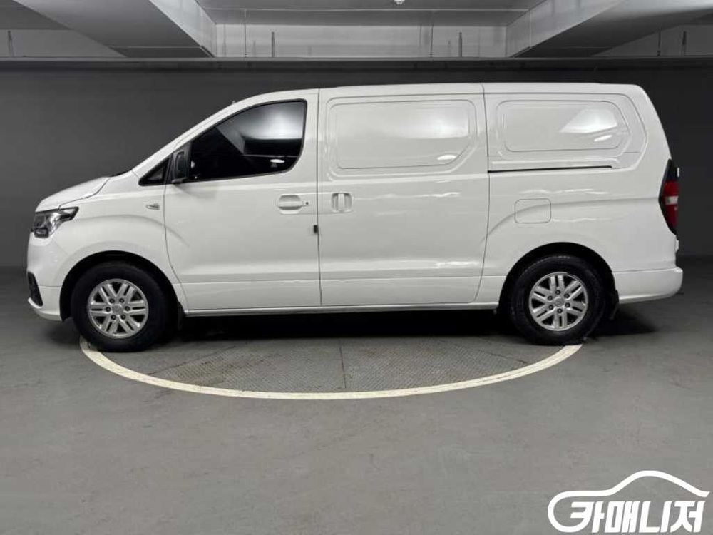 [현대]더 뉴 그랜드 스타렉스 2WD 밴 3인승 LPi 이미지