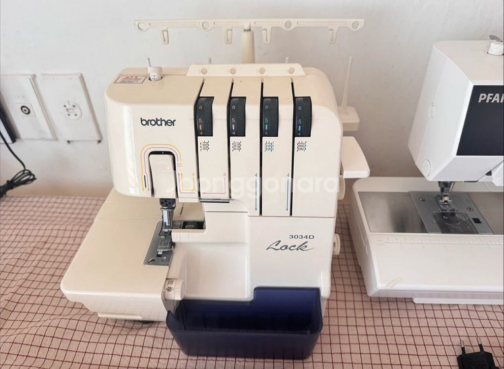 브라더 3034D 오버록 미싱 + PFAFF 재봉틀--1