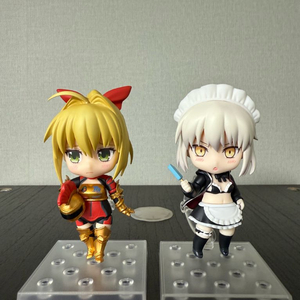 넨도로이드 네로(레이싱), 알트리아(흑총밥) 일괄 판매