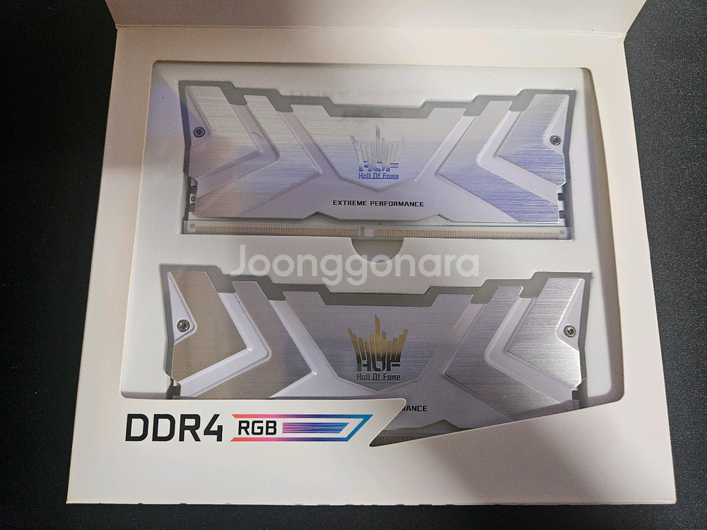 DDR4 3600클럭 16g 한정판 갤럭시 화이트램--3