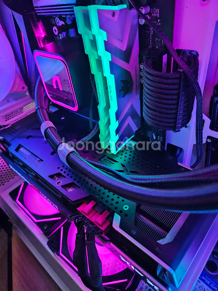 DDR4 3600클럭 16g 한정판 갤럭시 화이트램--7