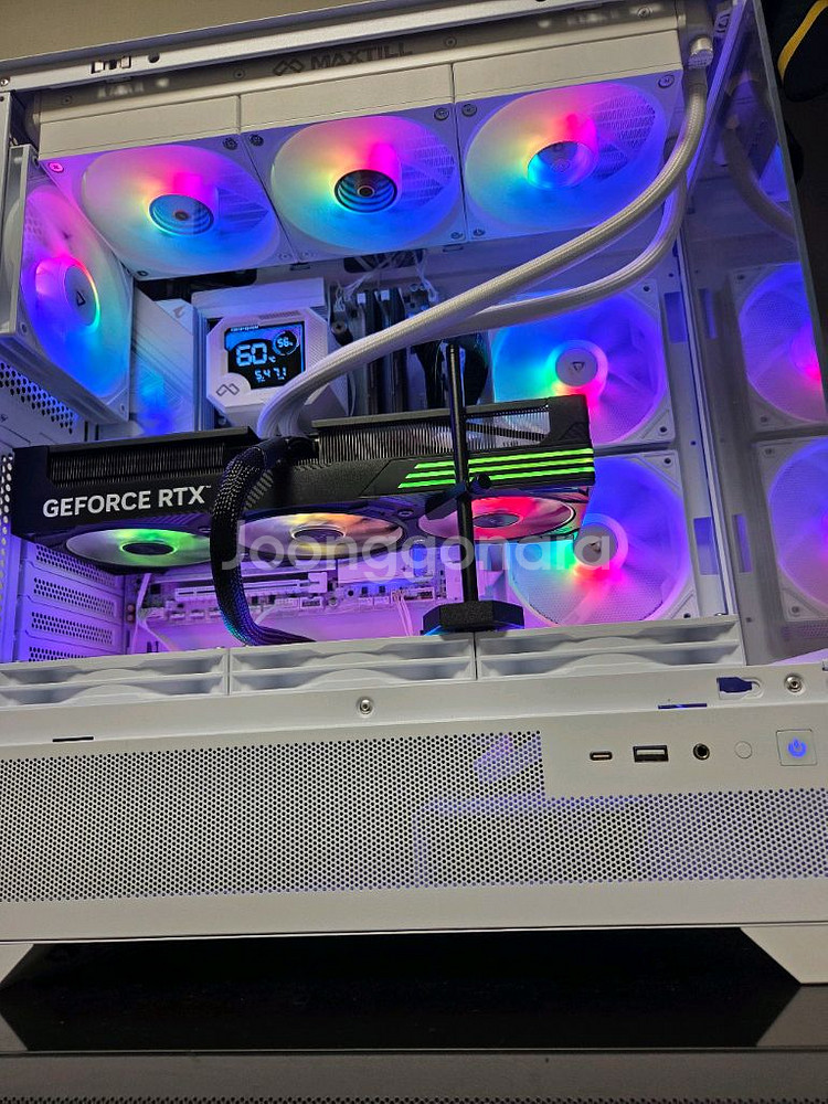 9950x3d, b850m wifi,48gb, 5080--1