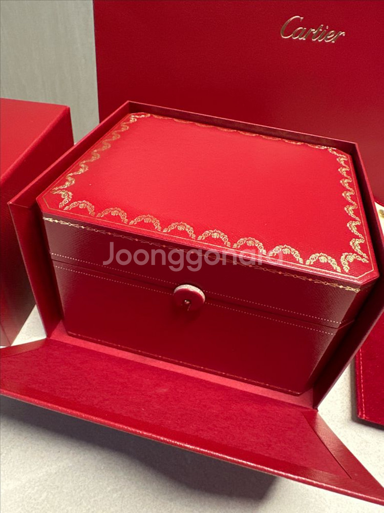 정품)까르띠에 시계박스+파우치(쿠션)+쇼핑백--2