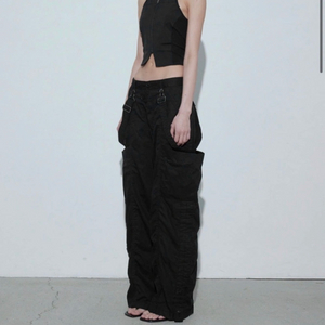 보헤미안서울 STRETCH HALTER ZIP TOP