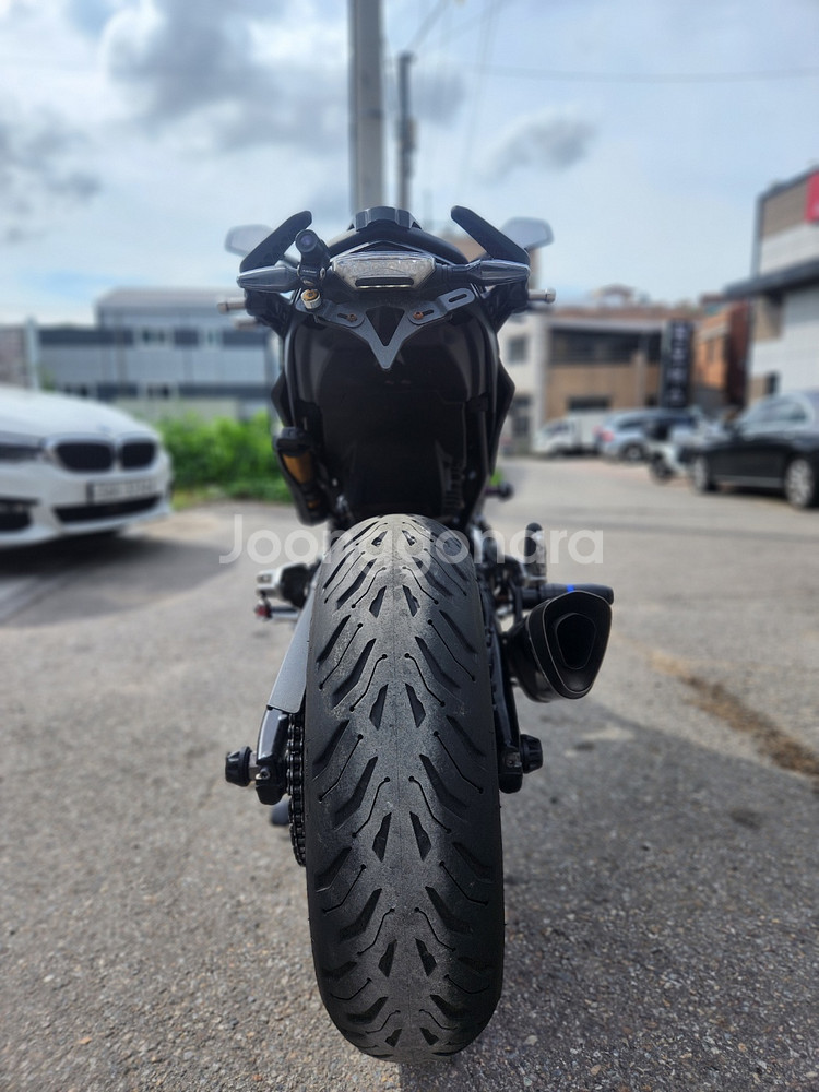 bmw f900r 21년 1만 블박2채널 아크라구변완료--4