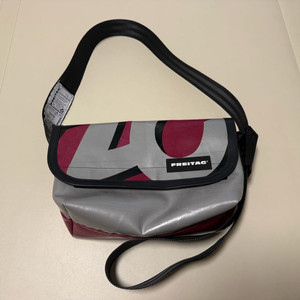 프라이탁 하와이 파이브 오 민트택o