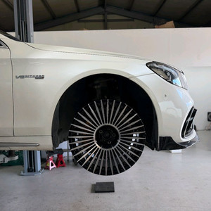 21인치 10j45 휠 판매합니다.