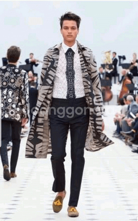 버버리프로섬 / 지브라 트렌치코트 / 50--7