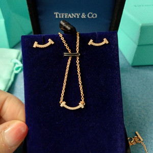 티파니 스마일 목걸이