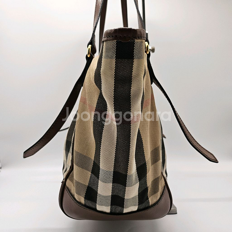 정품 버버리 캔버스 캔더버리 숄더백--5