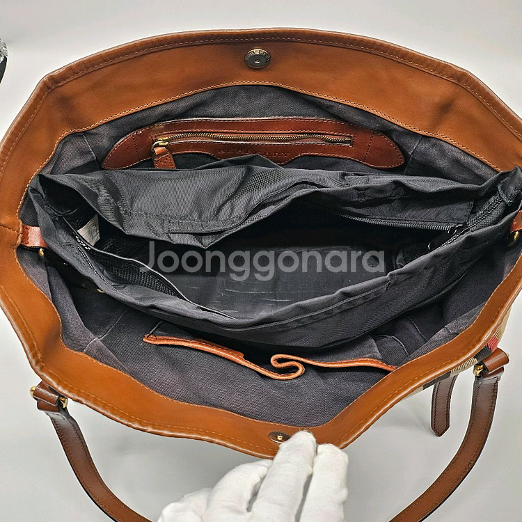 정품 버버리 캔버스 캔더버리 숄더백--8