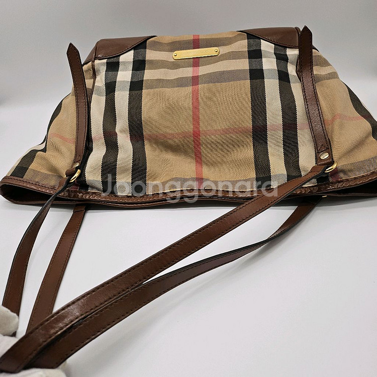 정품 버버리 캔버스 캔더버리 숄더백--7