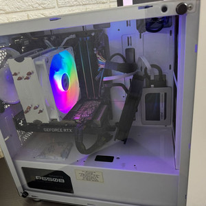 i7 8700반본체팝니다