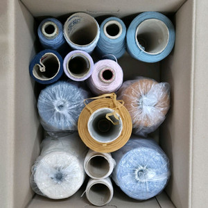 털실 짜투리실 볼실 뜨개실 콘사 우체국 4호 박스