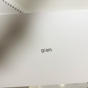 LG 2025 그램 프로 17Z90TR-SD7WK 32