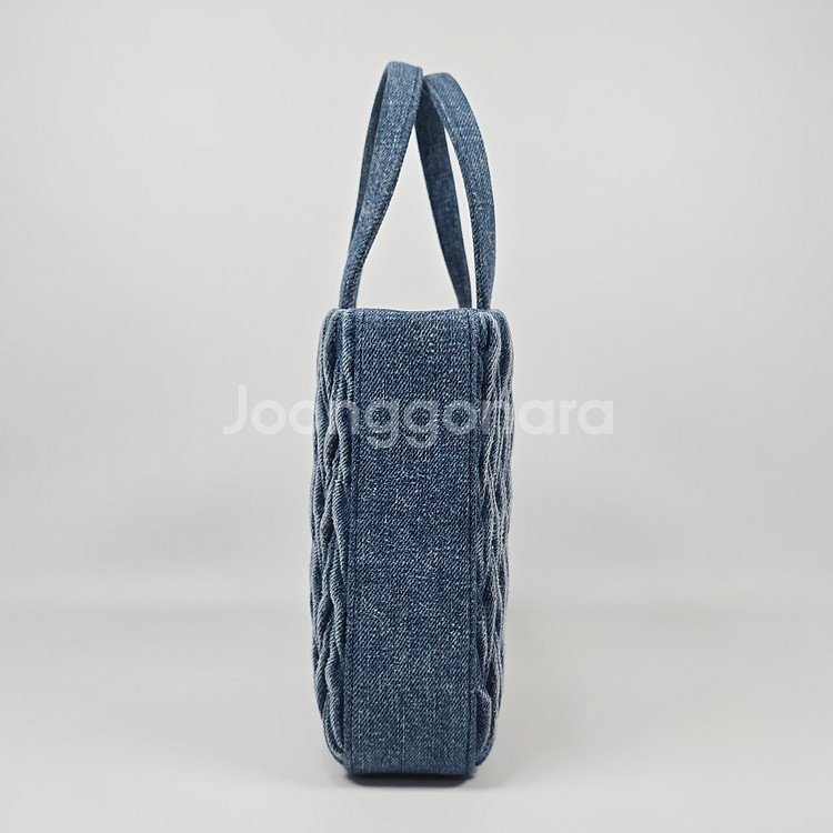 미우미우 마테라쎄 로고 데님 체인 토트백--5