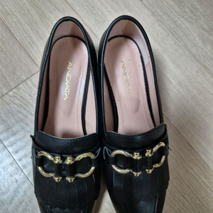 ANDIATA 245로퍼힐 팝니다